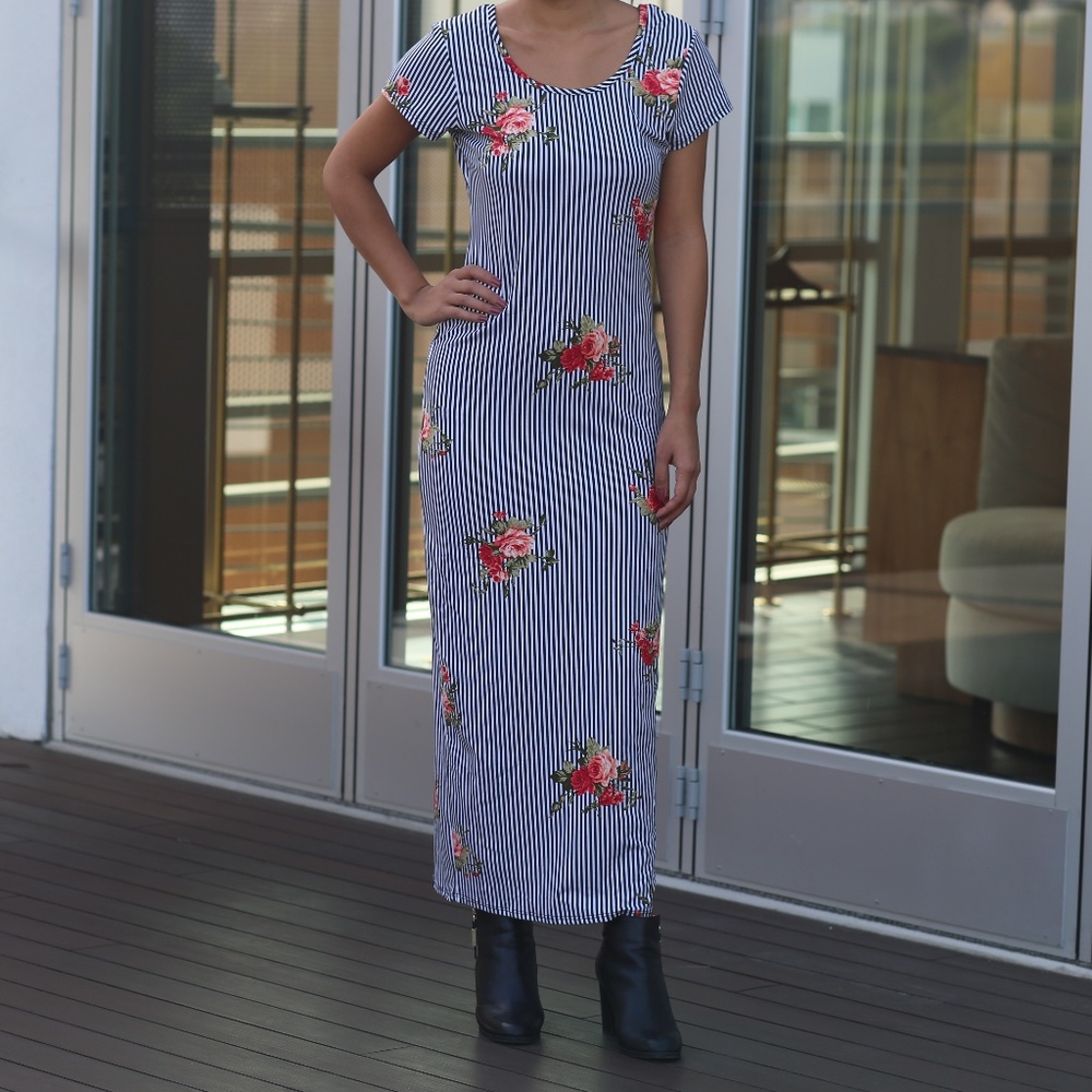 Striped t-shirt maxi dress with roses